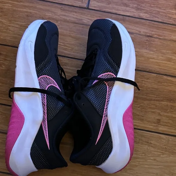 Nike Women's Black and Pink Athletic Sneakers - Picture 4 of 5